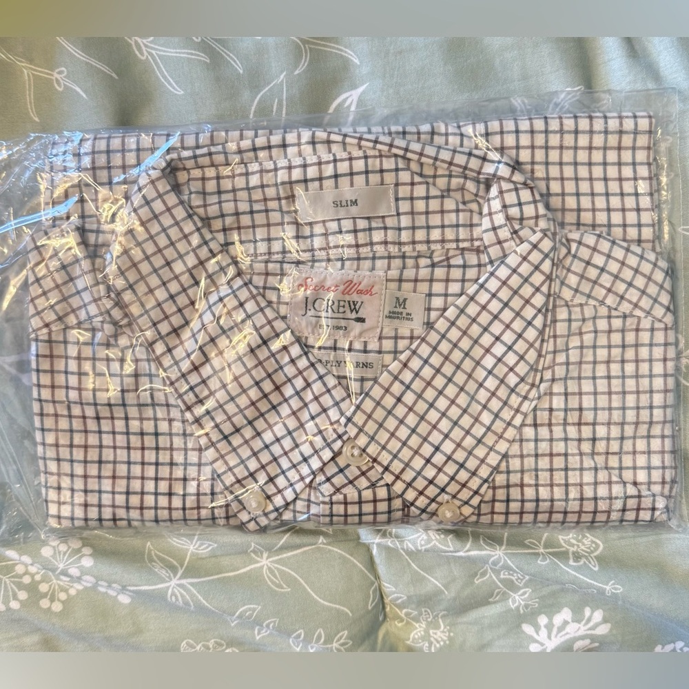 J. Crew Slim Fit Long-Sleeve Secret Wash Poplin Shirt - Picture 3 of 3